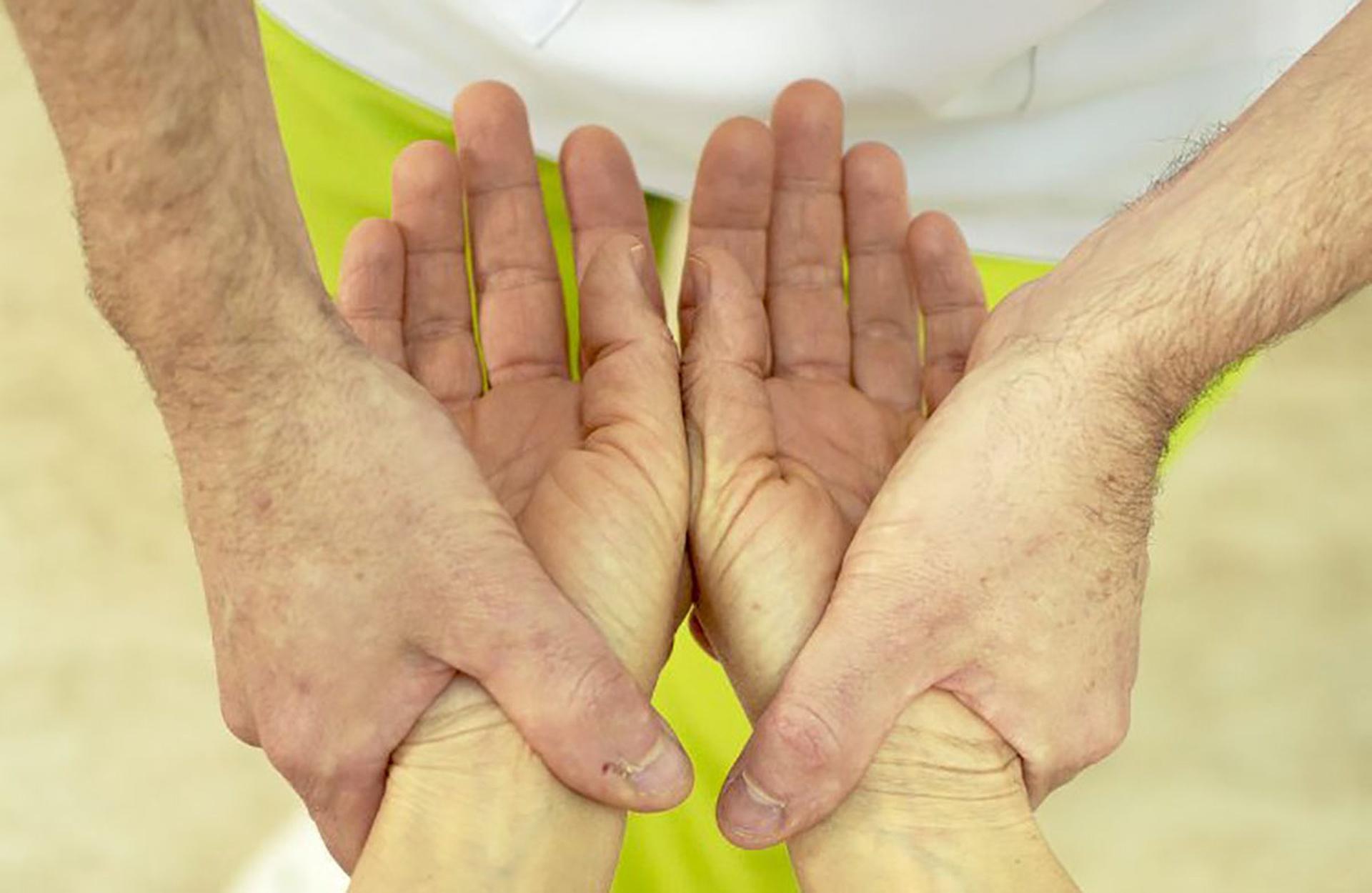Kinesiomed, terapia de desbloqueo emocional con kinesiología en Torreblanca.